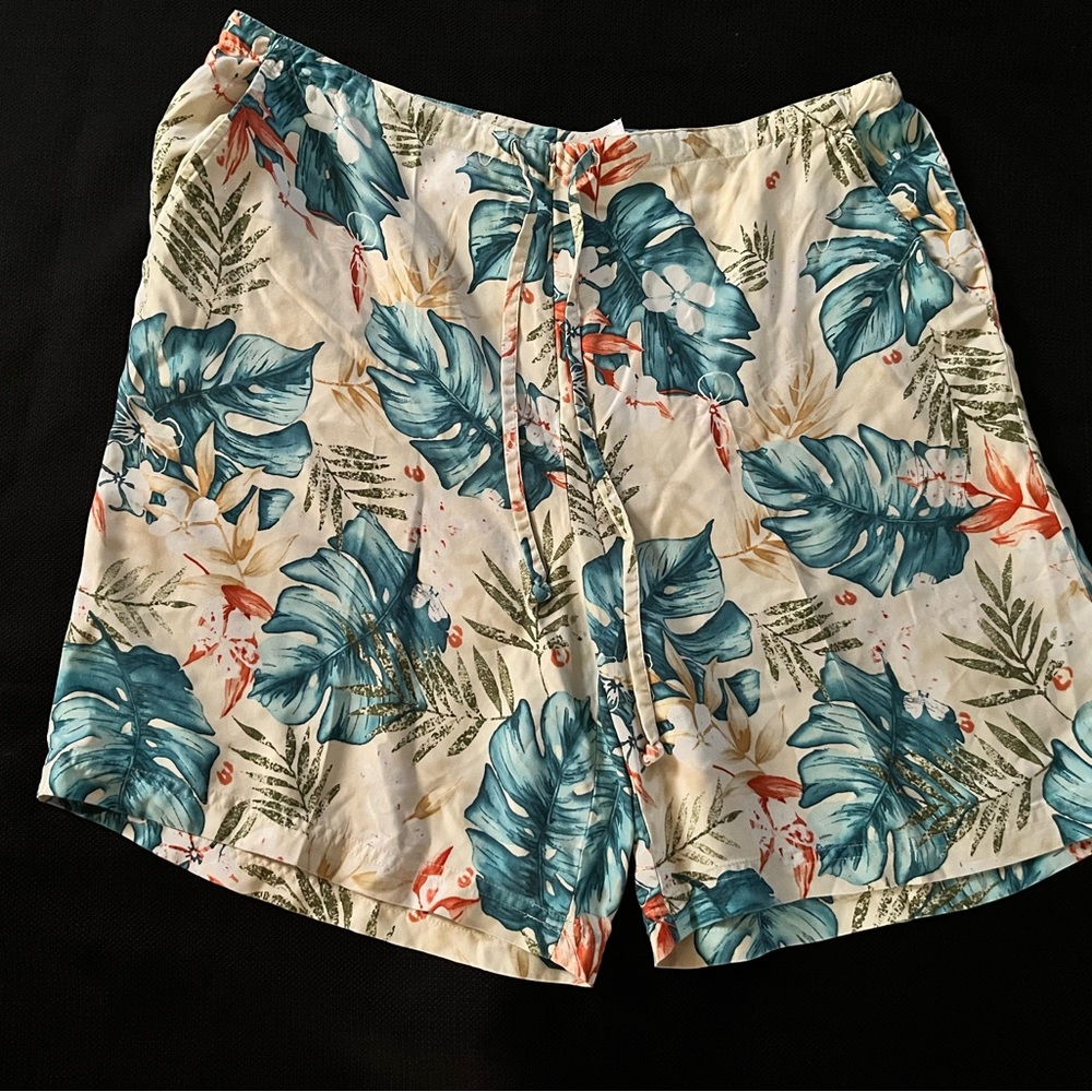 KRISS KROSS silk shorts